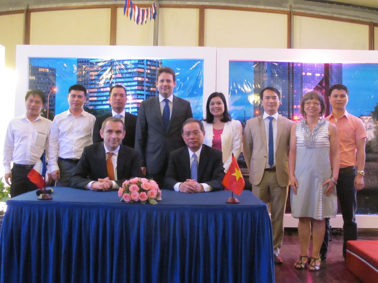 hỗ trợ làm visa pháp