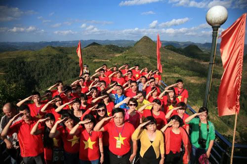 tour ha giang don nam moi