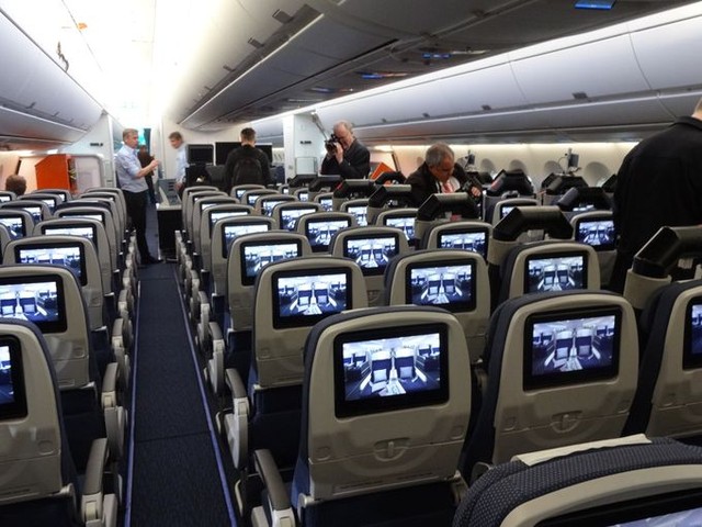 VietNam Airlines khai thác siêu máy bay