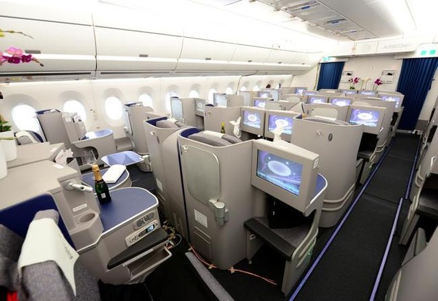 VietNam Airlines khai thác siêu máy bay