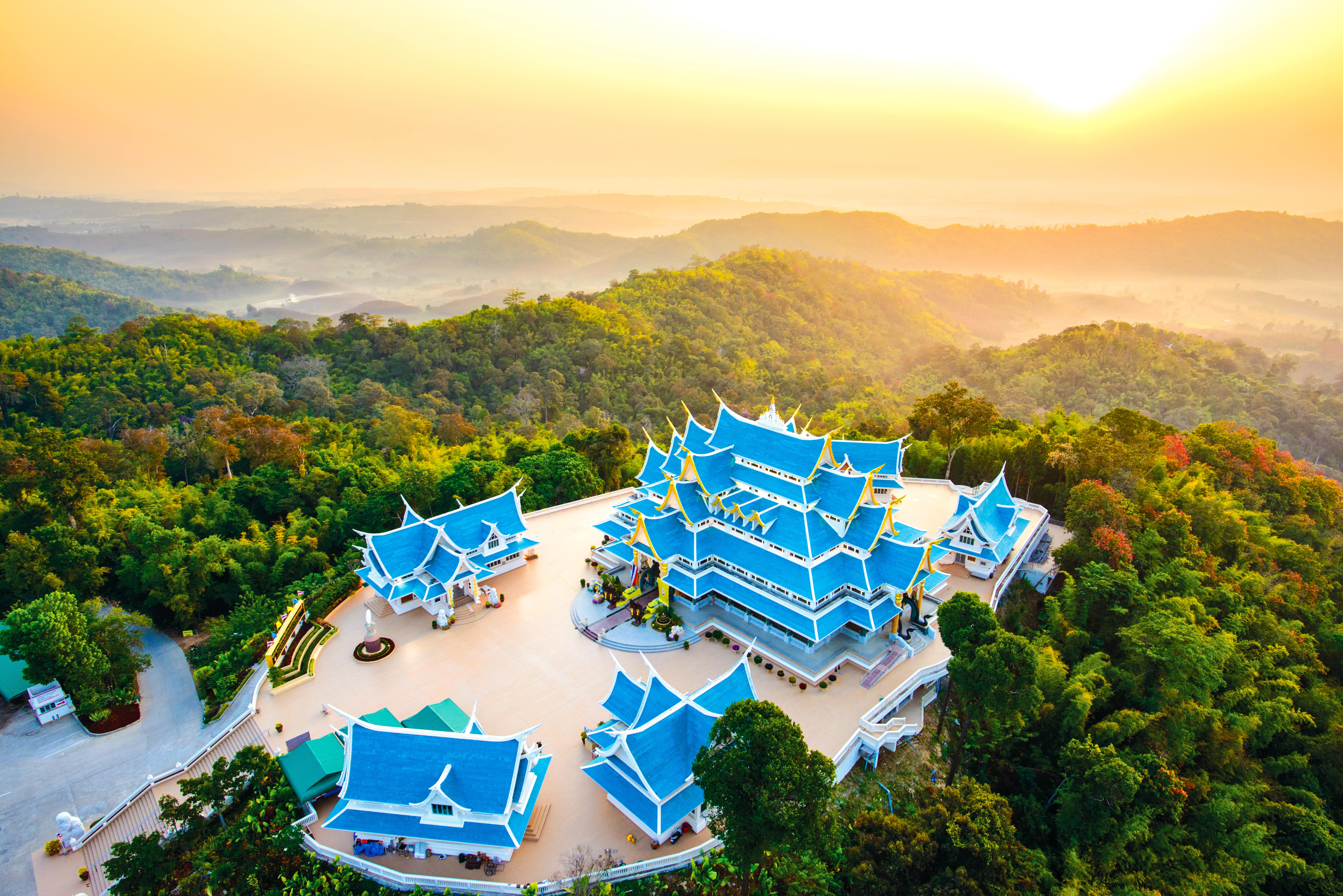 TOUR MỚI: HÀNH TRÌNH THEO DẤU CHÂN BÁC HỒ 
