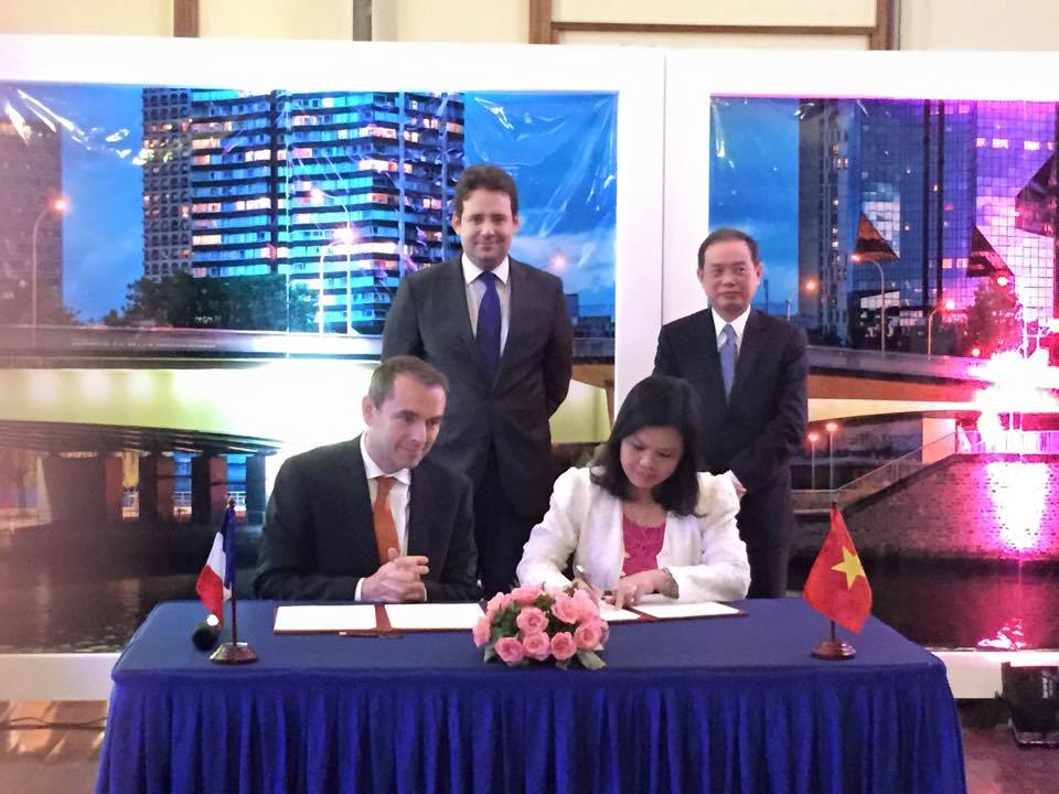  ĐẠI SỨ QUÁN PHÁP SẼ ƯU TIÊN CHO KHÁCH HÀNG CỦA HANOIREDTOURS TRONG VIỆC XIN THỊ THỰC