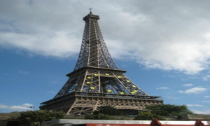 Tháp Eiffel
