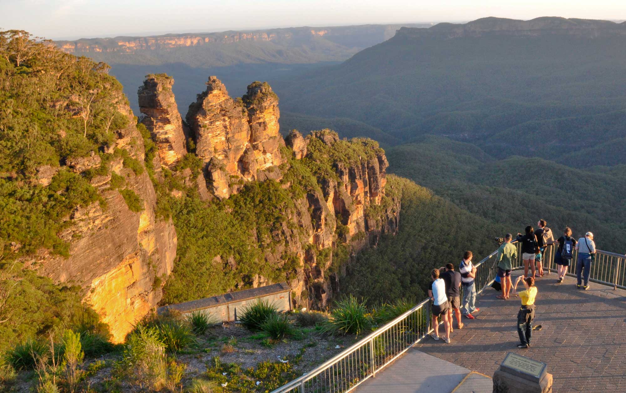NGÀY 4: 	SYDNEY – BLUE MOUTAINS			(Ăn: Sáng, Trưa, Chiều)