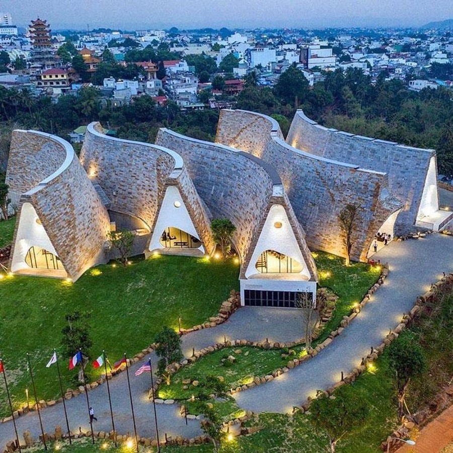 Hà Nội - Daklak - Gia Lai - Hà Nội