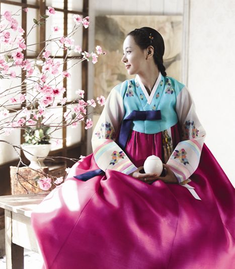 Jinhae - Điểm ngắm hoa anh đào đẹp nhất tại Hàn Quốc 