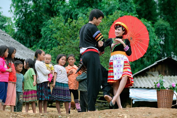 Vương vấn chợ tình Khau Vai